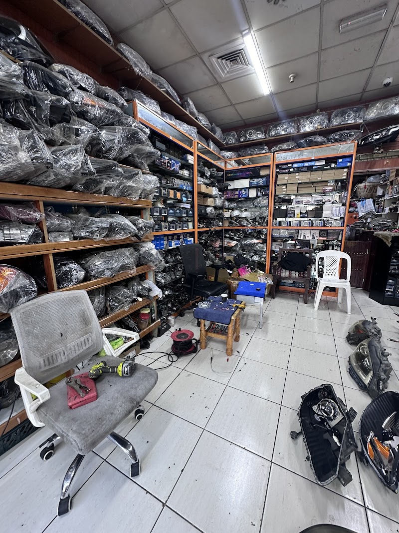 عبدالكريم الخاوندي لزينة السيارات — Cars in Sharjah, Al Nahda - Image 2