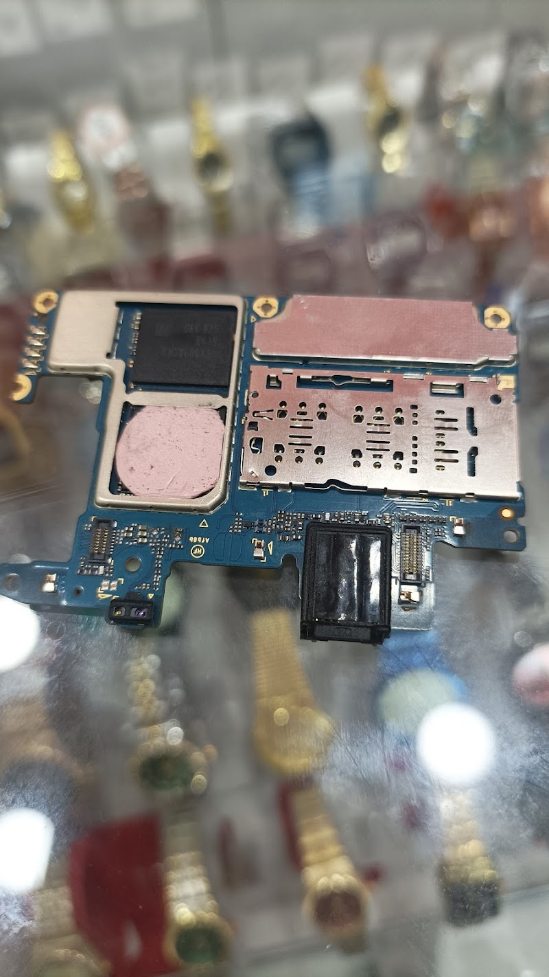 Samsung Store — Electronics Appliances in Sharjah, Al Nahda - Image 3