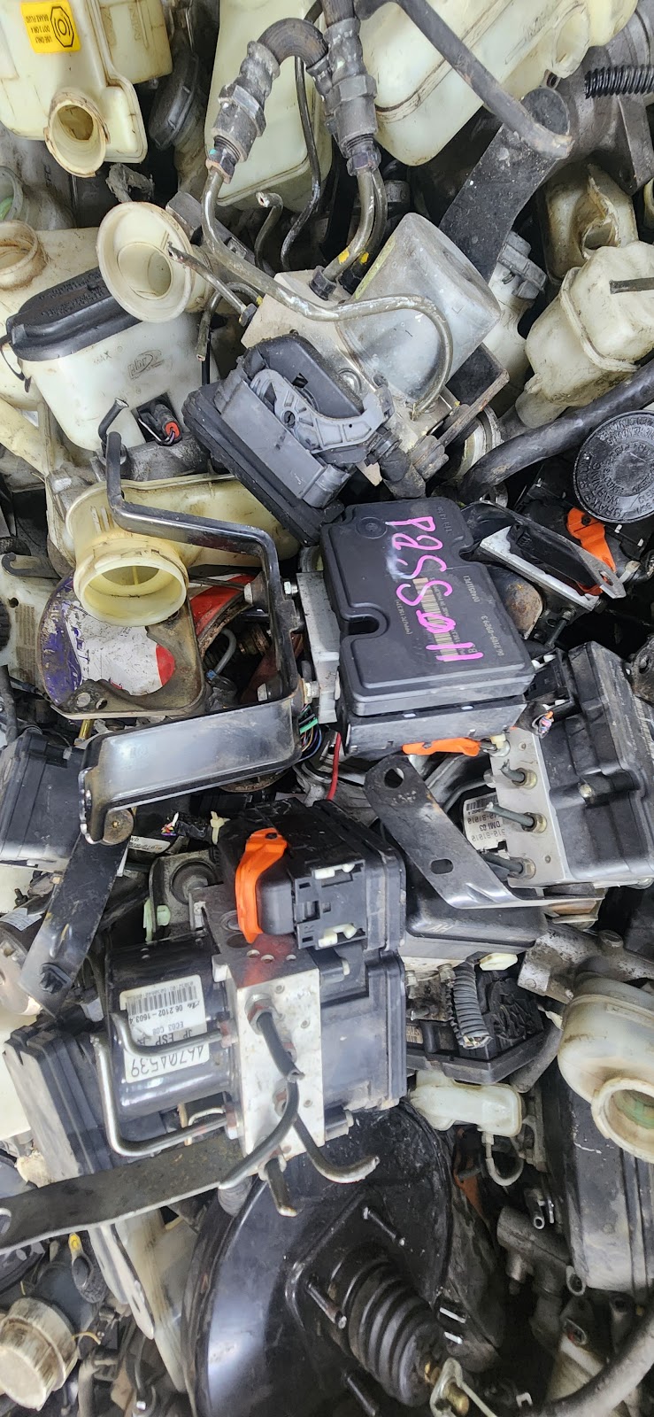 Used items — Electronics Appliances in Sharjah, Al Nahda - Image 2