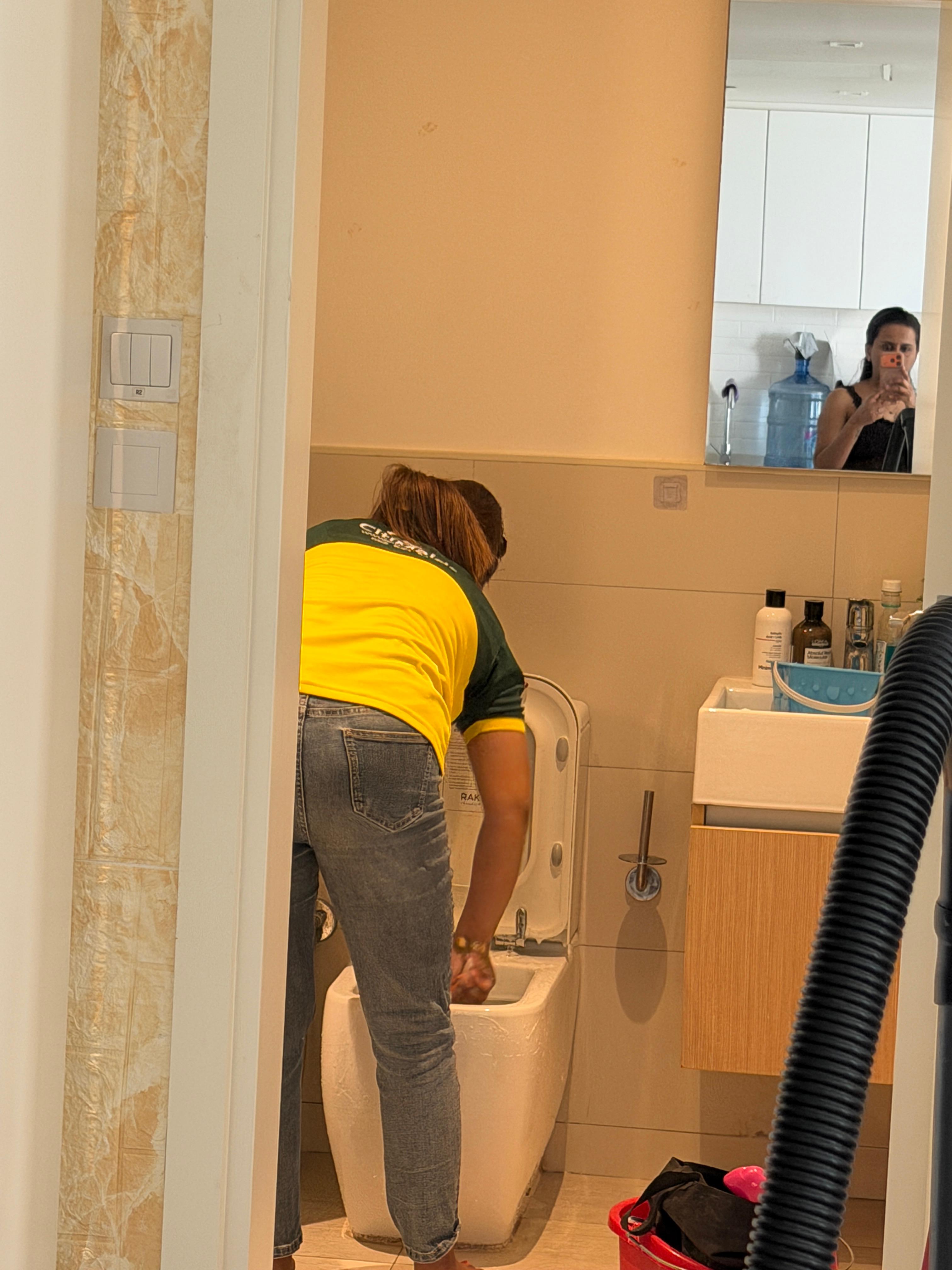 Bathroom cleaning services Abu Dhabi