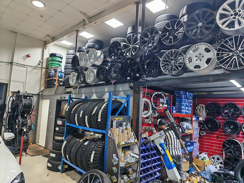 MASTER WHEELS & TYRES TRADING — Tyres Rims Wheels in Deira - Image 2
