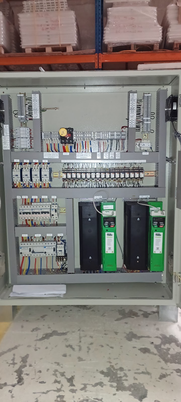 Al Rebou Elect. Switchgear Assembly — Circuit Breakers Distribution Boards in Sharjah, Al Nahda - Image 2