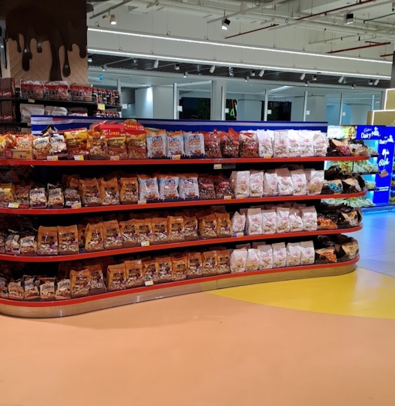 Nesto Hypermarket - Al Nahda 1 — Outdoor Furniture in Sharjah, Al Nahda - Image 5