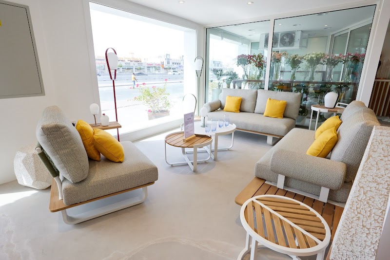 Parasol Outdoor Furniture — Outdoor Furniture in Sharjah, Al Nahda - Image 3