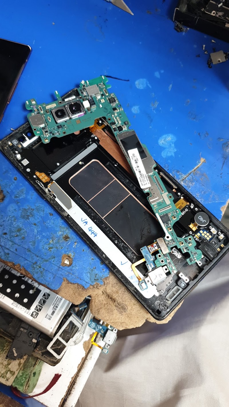 Al Sharq Mobile Phone & Computer Trading L.L.C — Laptops Desktops Accessories in Sharjah, Al... - Image 3