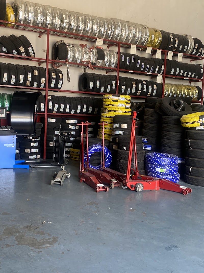 AlMailem Tires Sharjah #2 — Batteries & Lubricants in Sharjah, Al Taawun - Image 3
