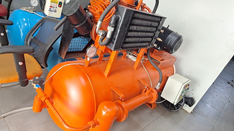 Amaze Machinery (AL MUSTAQBAL AL ZAHIR) — Compressors in Sharjah, Al Taawun - Image 2