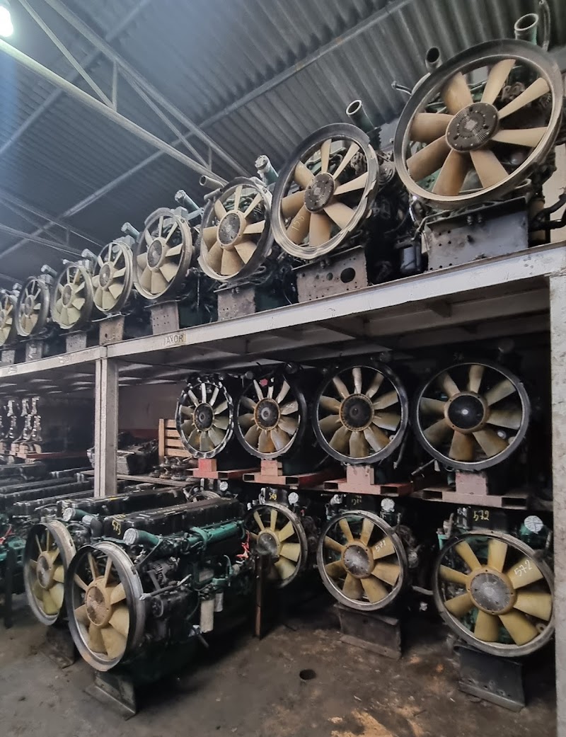 TRUCK PARTS — Car Spare Parts in Sharjah, Al Taawun