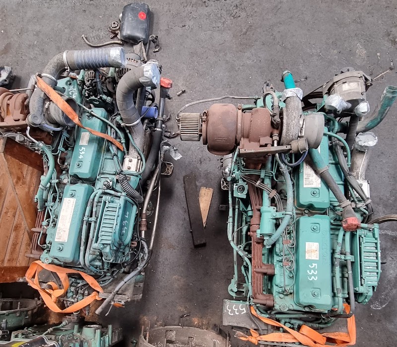 TRUCK PARTS — Car Spare Parts in Sharjah, Al Taawun - Image 2