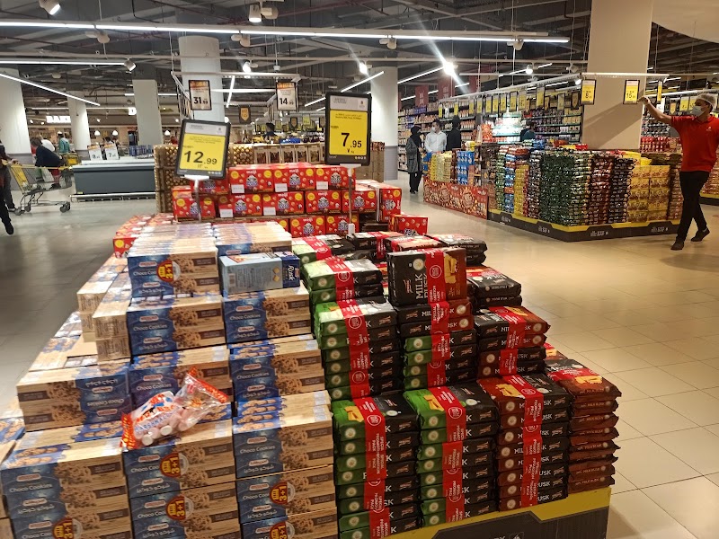 Al Arab Mall — Business Development in Sharjah, Al Taawun - Image 2