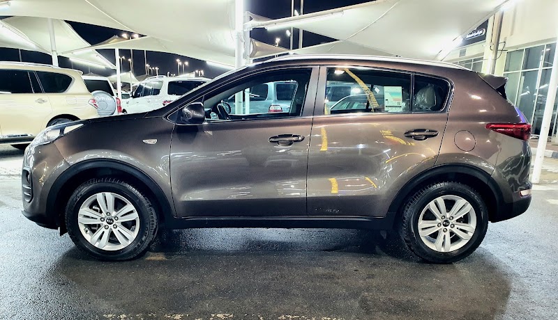 سوق الحراج للسيارات الشارقة — Cars in Sharjah, Al Taawun - Image 4