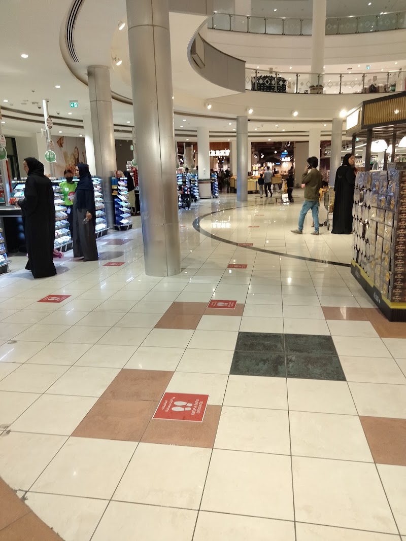 Al Arab Mall — Commercial Property For Rent in Sharjah, Al Taawun - Image 4