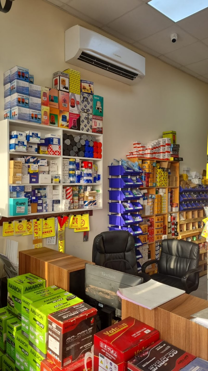Rukn Al Fakhr Auto Spare Parts TR LLC — Batteries & Lubricants in Sharjah, Al khan - Image 2