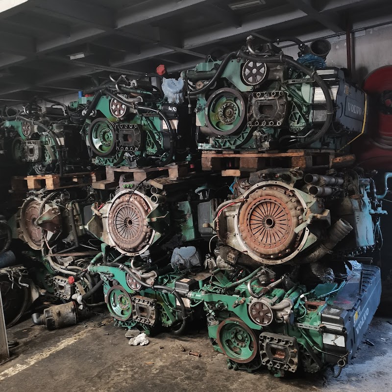 TRUCK PARTS — Industrial Tools Spare Parts in Sharjah, Al Taawun - Image 4