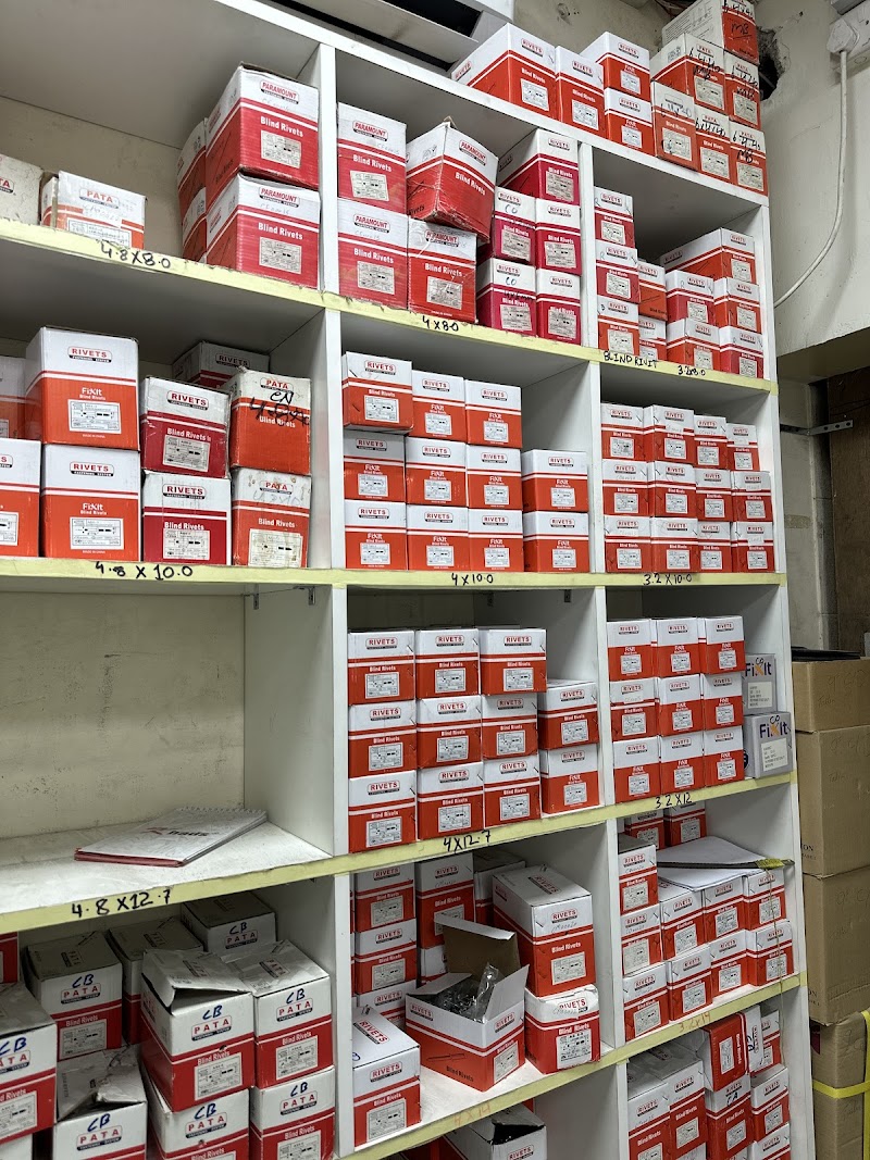 AL Muhaisnah Hardware TR BR1 — Ladders Workbenches in Sharjah, Al Taawun - Image 4