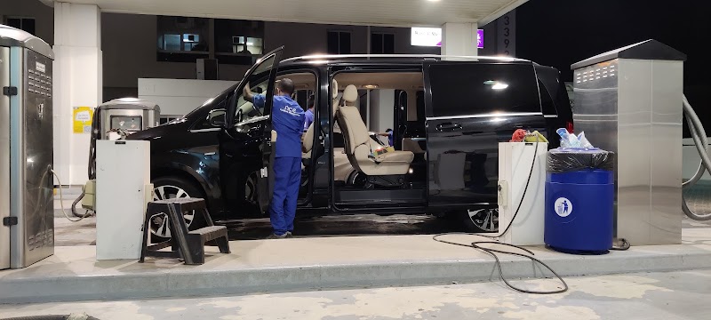 ADNOC Service Station | Al Taawan (183) — Vehicle Services in Sharjah, Al Taawun - Image 5