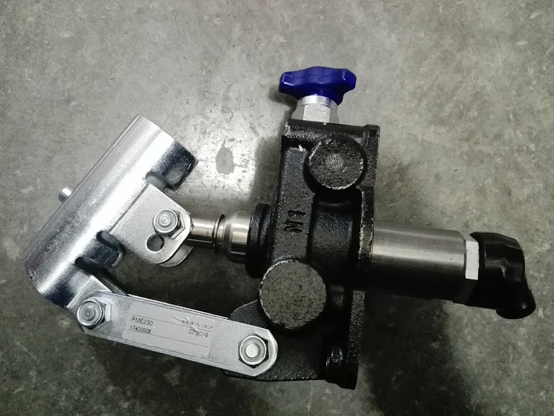 Al Mustwa Machinery Spare Parts Co LLC — Hinges Handles Fittings in Sharjah, Al Taawun - Image 5