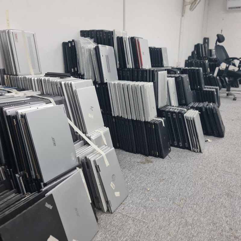 TECHNOLOGY CORNER — Networking Equipment in Sharjah , Al Khan - Image 2