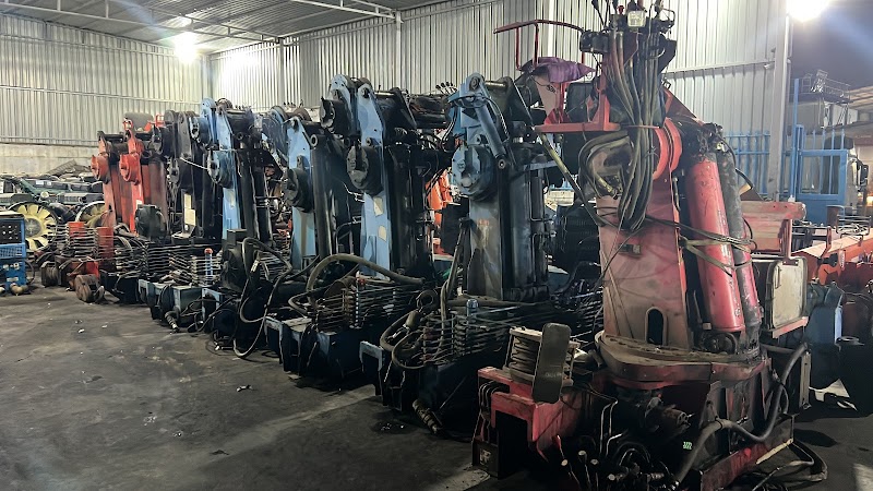 AL SHAMIKH USED CARS & SPARE PARTS TR. CO. L.L.C. — Heavy Vehicle Truck Parts in Sharjah, Al... - Image 3