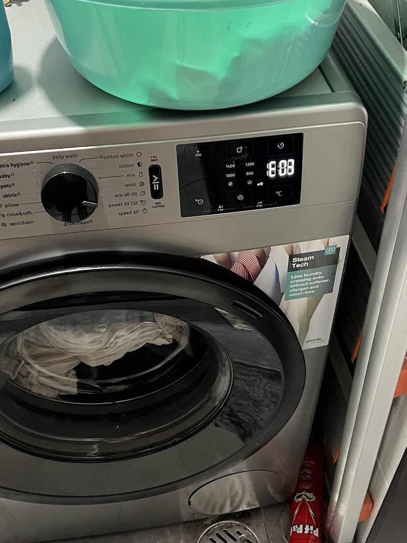 AL MANARAH AL THAHABIA ELECT DEVICES REPAIR — Electrical Services in Sharjah, Al Khan - Image 4