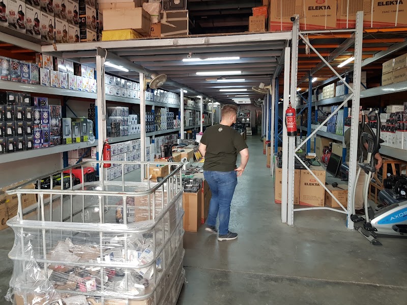 Al Mukab Electric and Computer Devices Trading LLC — Electrical Services in Sharjah, Al Khan - Image 5