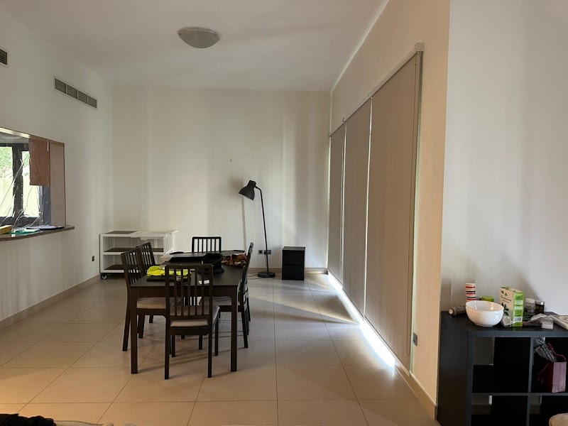 Rahman used furniture tr — Office Furniture in Sharjah , Al Khan