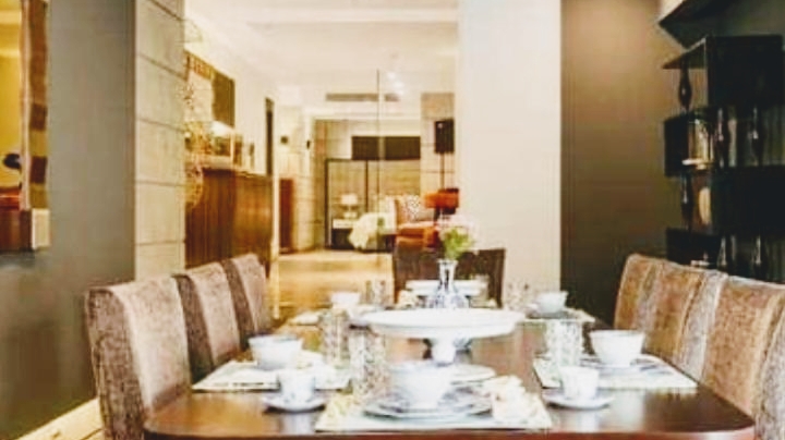 Uzair Used Furniture And Electronic Buyer — Office Furniture in Sharjah , Al Khan - Image 4