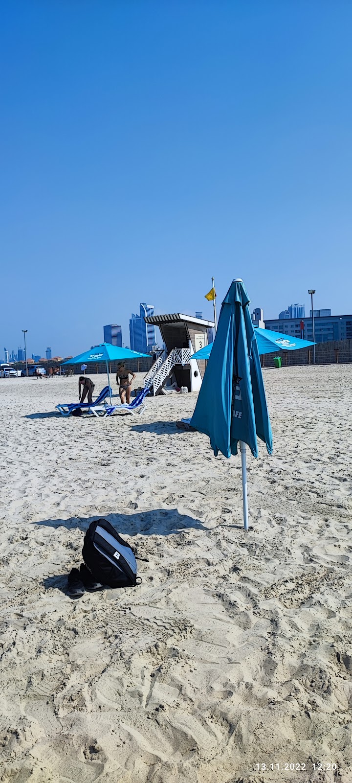 Al Khan Beach Entrance — Cars in Sharjah, Al Khan - Image 4