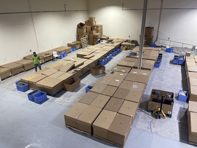 Pcmart.ae — Projectors Monitors in Sharjah , Al Khan - Image 2