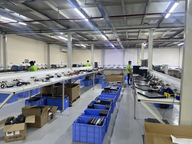 Pcmart.ae — Projectors Monitors in Sharjah , Al Khan - Image 3