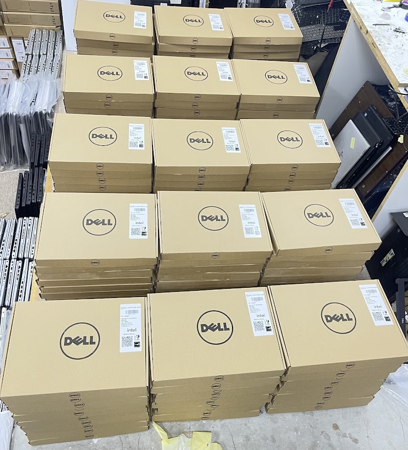 Ahlan computer sharjah — Projectors Monitors in Sharjah , Al Khan - Image 5